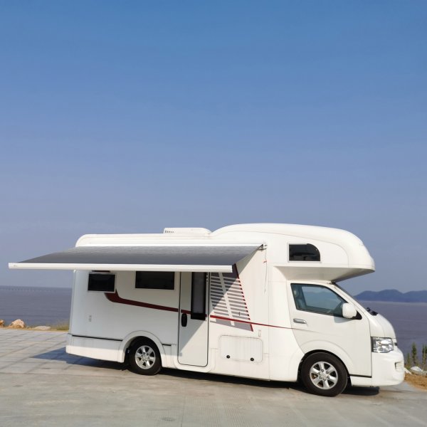 Markiisi asuntoautoon ja jlevyyn | Seinasennus | 425 cm leve