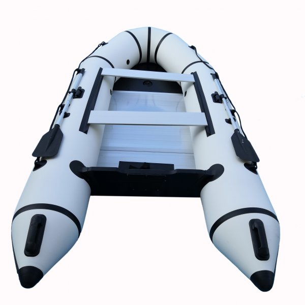 Gummibåt 380 cm - Svart och Vit Gummibåt 380 cm - Svart och Vit