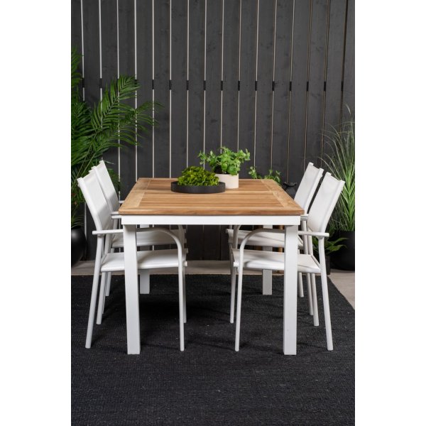 Dotorp Matgrupp (160x90) - Vit/Natur - 4 Stolar Dotorp Matgrupp (160x90) - Vit/Natur - 4 Stolar