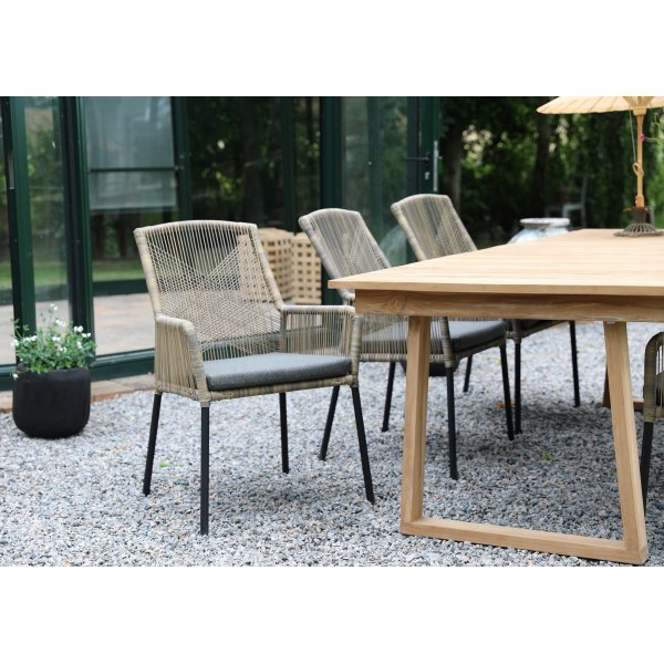 Salt� Outdoor-Essgruppen-Esstisch 240 x 100 cm mit 6 Ystad-Gestellst�hlen - Teak/Schwarz