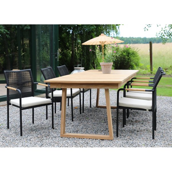 Saltö Outdoor Dining Group Esstisch 240 x 100 cm mit 6 Skanör Gestellstühlen - Teak/Schwarz Saltö Outdoor Dining Group Esstisch 240 x 100 cm mit 6 Skanör Gestellstühlen - Teak/Schwarz