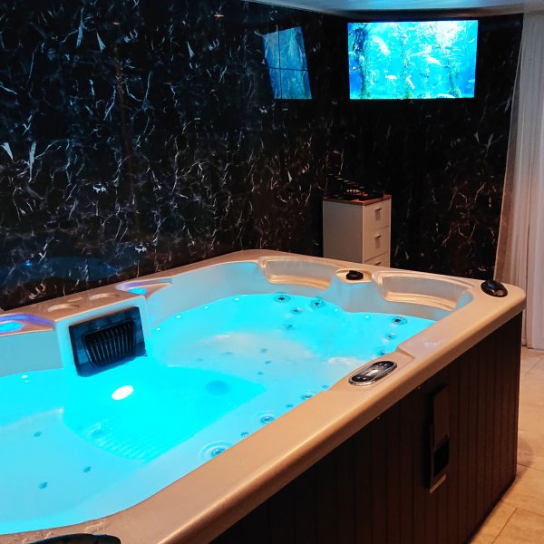 Spabad Relaxio - 4 personer Spabad Relaxio - 4 personer