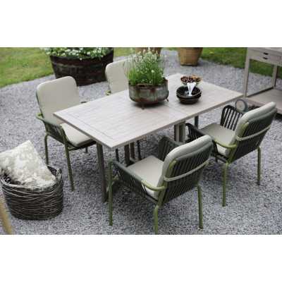 Spisegruppe Saltö grå teak: Nedslået bord inkl. 4 grønne stole med Lincoln stel