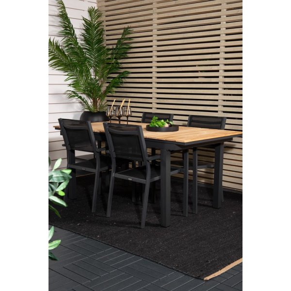 Maglehem Spisegruppe (160x90) - Sort/Natur - 4 Stole Maglehem Spisegruppe (160x90) - Sort/Natur - 4 Stole