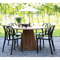Matgrupp Saltö teak: Teakbord runt 120 cm inklusive 4 st Thornet karmstolar Matgrupp Saltö teak: Teakbord runt 120 cm inklusive 4 st Thornet karmstolar
