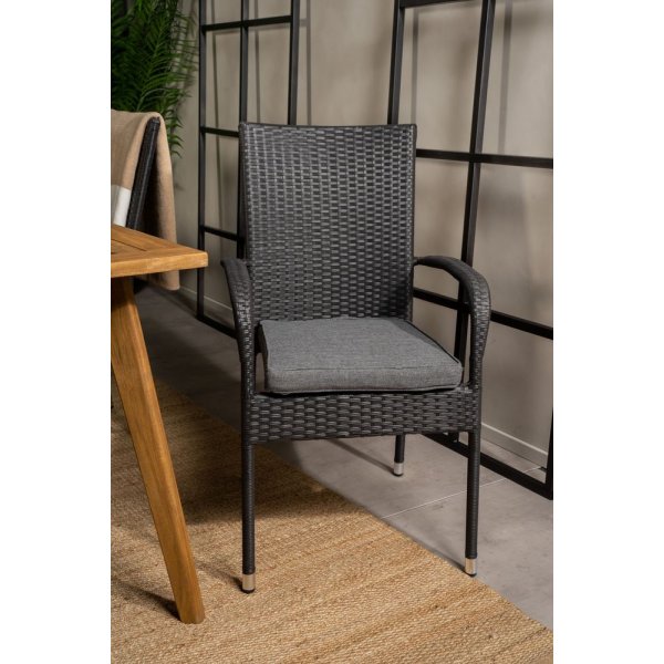 Charlottenberg Spisegruppe (220x100) - Sort/Natur - 6 Stole Charlottenberg Spisegruppe (220x100) - Sort/Natur - 6 Stole